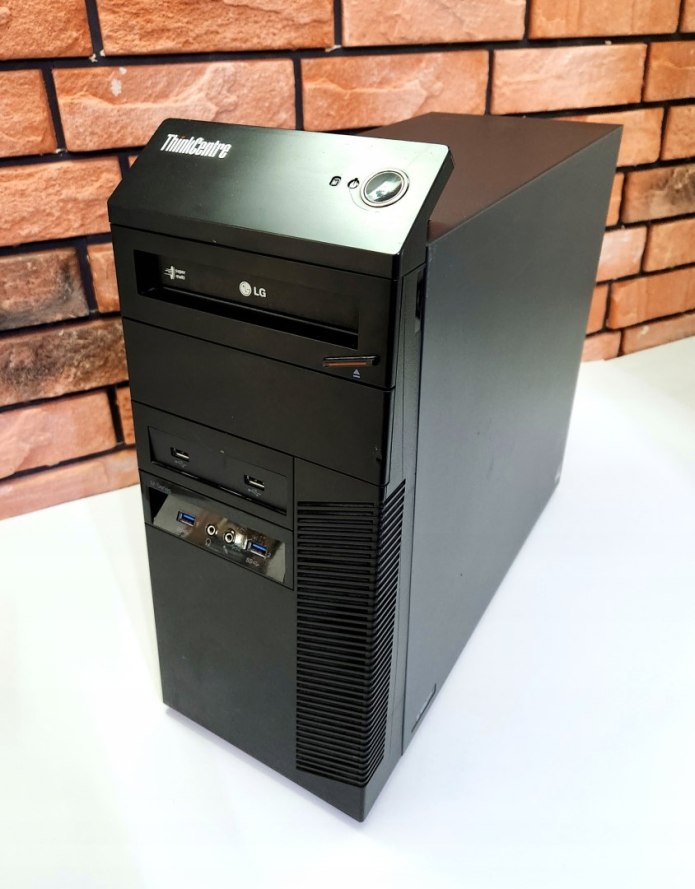 Lenovo ThinkCentre M83 TOWER Lenovo ThinkCentre M83 TOWER